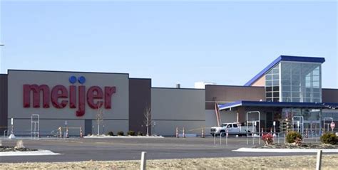 New Meijer store will include Ben’s Soft Pretzels bakery