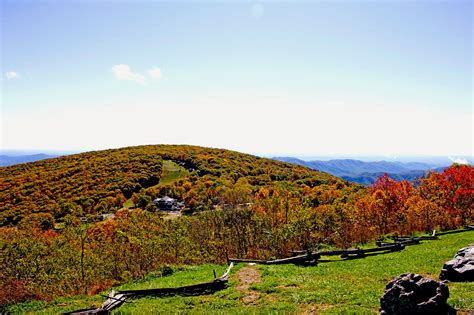 Fall Colors In Mountains Starting To Pop - Blue Ridge Life Magazine