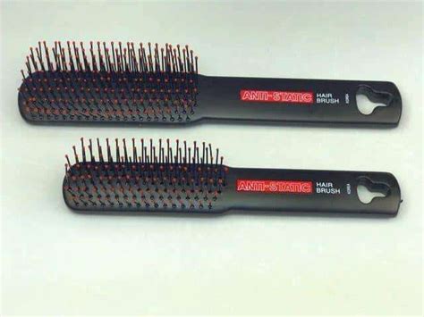 Anti-static Wig Brush with Flexible Bristles for Handmade Hairpieces