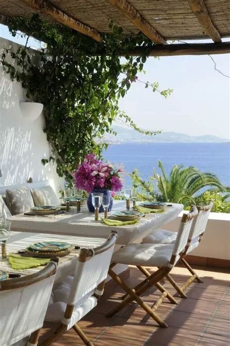 46 Delightful Mediterranean Outdoor Areas - DigsDigs