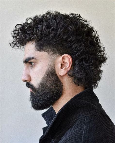 Ultimate Guide Into Curly Beard Styles Care & Maintenance Tips - 2024