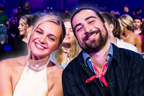 Why Kelsea Ballerini Picked Noah Kahan for Cowboys Cry Too | DRGNews