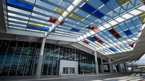 Lafayette Regional Airport cuts ribbon on new terminal