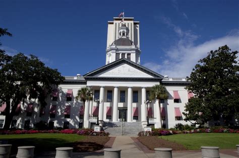 Florida State Capital in Tallahassee - Unhappy Marriage