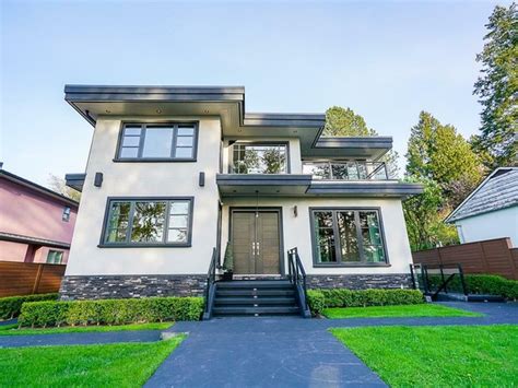 Luxury homes with cinema for sale in Burnaby, British Columbia, Canada | JamesEdition