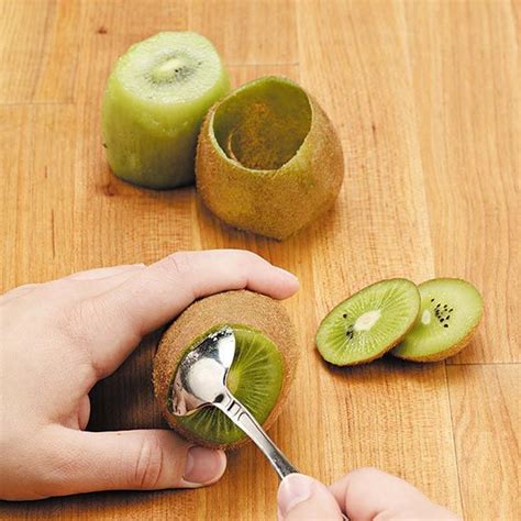 How to Eat a Kiwi | Food hacks, Food, Cooking