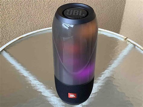 JBL Pulse 3 Battery Life, How Long Battery Lasts - Tom's Tek Stop