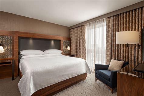 Sheraton Toronto Airport Hotel & Conference Centre Toronto, Ontario, CA - Reservations.com