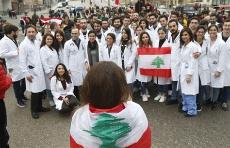 Hundreds Of Doctors And Nurses Are Emigrating From Lebanon