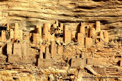 Cliff of Bandiagara (Land of the Dogons) | Natural World Heritage Sites