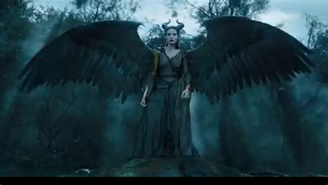 Disney Maleficent's Wings: Film gives title character a winged ...