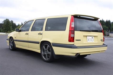 Creme Yellow Volvo 850 T-5R Wagon Looks Like Buttah - Daddy Types