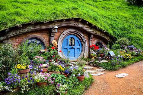 30 weird & fun Hobbiton facts [you never knew]