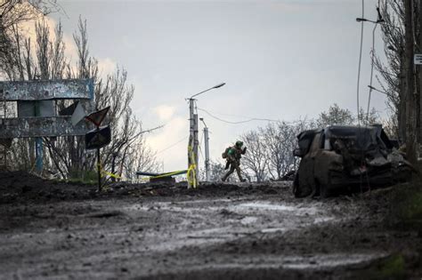 The battle for Ukraine’s Bakhmut: A timeline | Russia-Ukraine war News | Al Jazeera