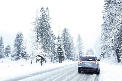 12 Winter Road Trip Tips That Will Save You Time and Stress