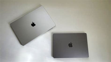 Apple MacBook Pro 16-Inch (2021, M1 Max) - Review 2021 - Cybertechbiz.com