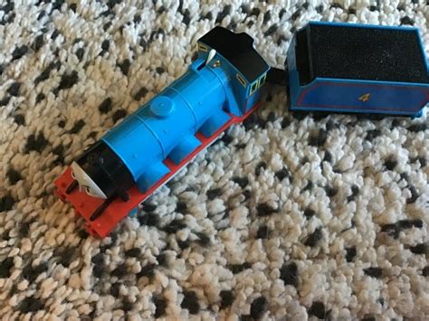 GORDON Thomas & Friends Trackmaster Motorized Train 2001 TOMY | #2028447372