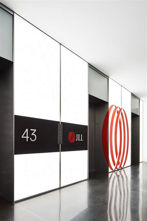 JLL Offices - Chicago | Office Snapshots