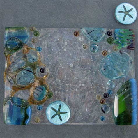 Learning new techniques. This combines many fused glass techniques into one piece. | Fused glass ...