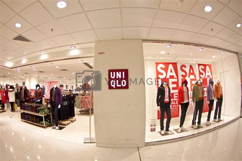 Uniqlo Shop in Hong Kong by kawing921 Vectors & Illustrations with ...