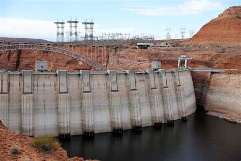 Could a river finally run through the Glen Canyon Dam? - E&E News by ...