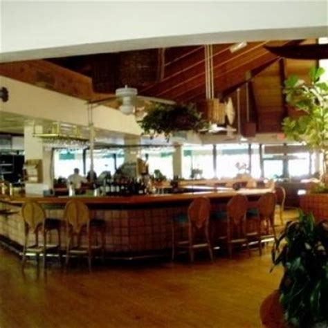 Get 60% Off Dining Certificates to Waterway Cafe, Palm Beach Gardens