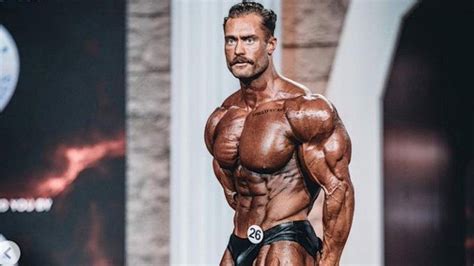 “When Quitting Is the Courageous Decision”: Chris Bumstead Breaks the ...