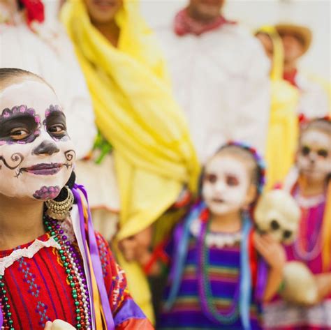 You Should Learn About These Día de los Muertos Traditions Before ...