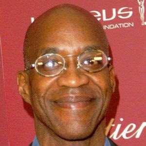 Edwin Moses - Age, Family, Bio | Famous Birthdays