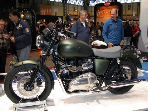 File:Triumph Bonneville Steve McQueen SE b.jpg - Wikipedia