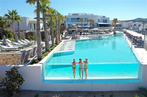 Top 10 Luxury Resorts and Hotels in Ibiza - Spain - Luxuryhoteldeals.travel