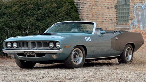 Rare 1971 Plymouth Hemi 'Cuda Convertible gets record $4.8 million ...