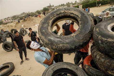 Photos show chaos as Gaza protests turn deadly - Los Angeles Times