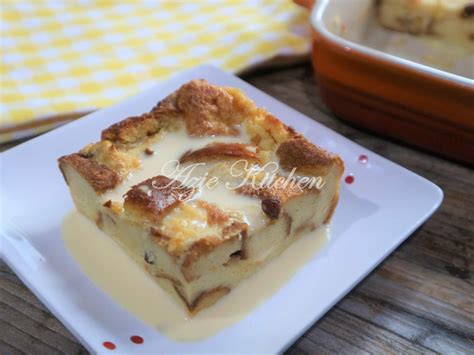 Puding Roti Dengan Sos Yang Sedap - Azie Kitchen