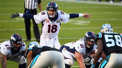 Peyton Manning Stole 'Omaha' Call From Eli (And Tom Brady)