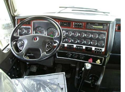 wheels of steel haulin: Interior Kenworth w900