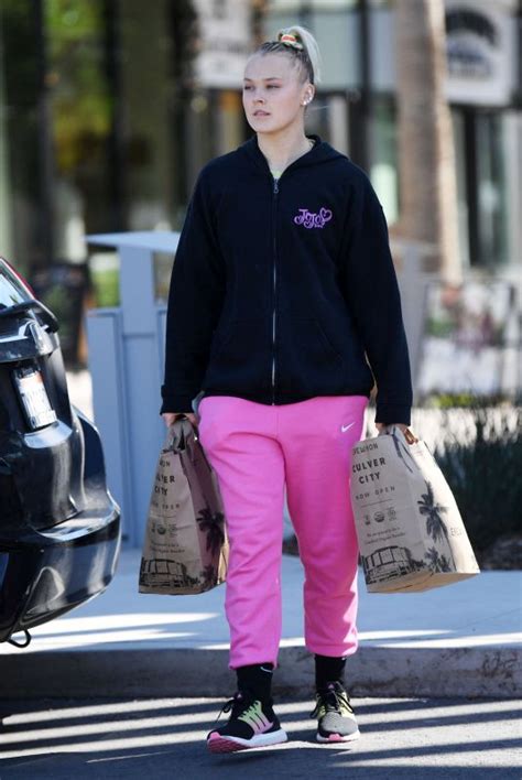 JOJO SIWA Heading to a Tap Class in Los Angels 03/24/2023 – HawtCelebs