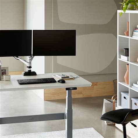 Vari Electric Standing Desk - A Pretty Stable & good choice for short ...