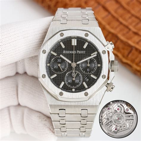 Audemars Piguet Royal Oak - MAXLUXES