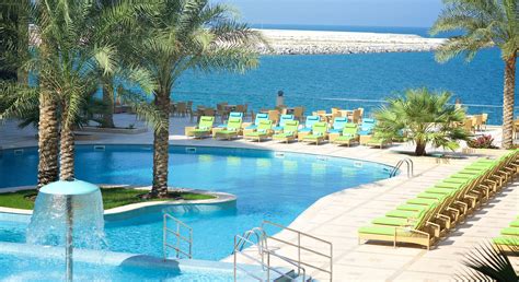 Marjan Island Resort & Spa - marjan_resort_outside_pools_gallery_01