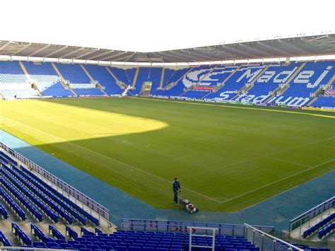 Madejski Stadium, Reading FC | English football stadiums, Reading fc, Football stadiums