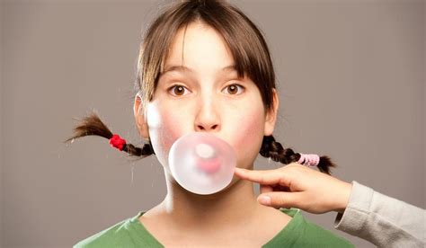 Chewing Gum Can Actually Help Students in the Classroom! | Dialang