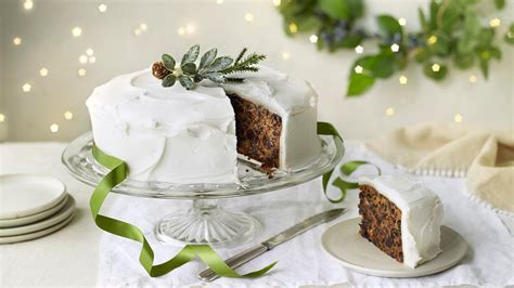 Mary Berry's classic Christmas cake recipe - BBC Food Mary Berry Christmas Cake, Christmas Food ...