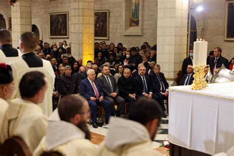 President Abbas attends Christmas Midnight Mass in Bethlehem