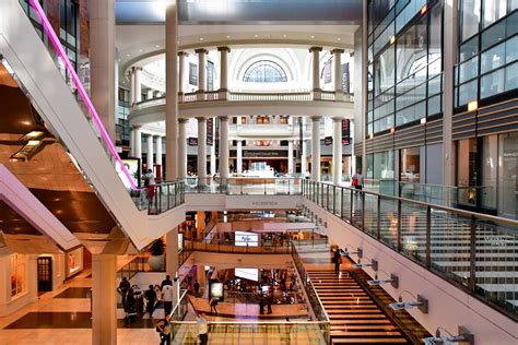 Malls with the Best Food Courts in America | Reader's Digest