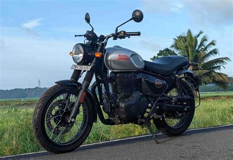 Royal Enfield Hunter 350 Retro VS Metro Comparison Review | Vroom Head