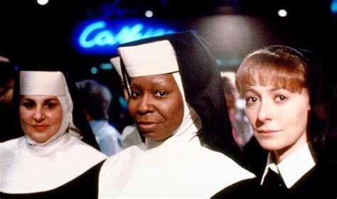 Sister Act **** (1992, Whoopi Goldberg, Maggie Smith, Kathy Najimy ...