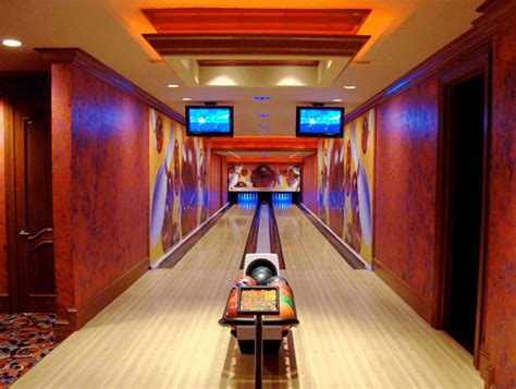 Home Bowling Alley Installations - Residential Bowling Alleys - Murrey ...