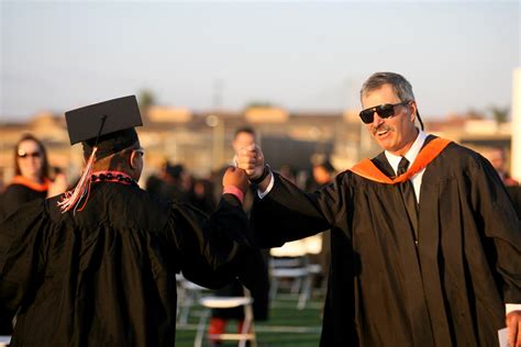 Los Amigos High School Graduation 2018 – Orange County Register