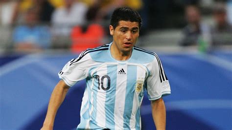 Riquelme Argentina - Juan Riquelme during the 2006 World Cup in Germany ...